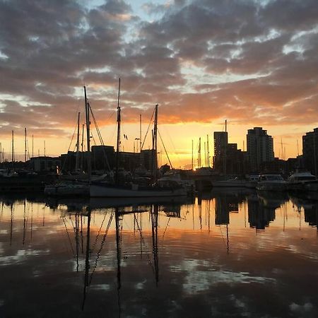 Luxury 1 Bed Ipswich Marina Apartment Free Parking 외부 사진