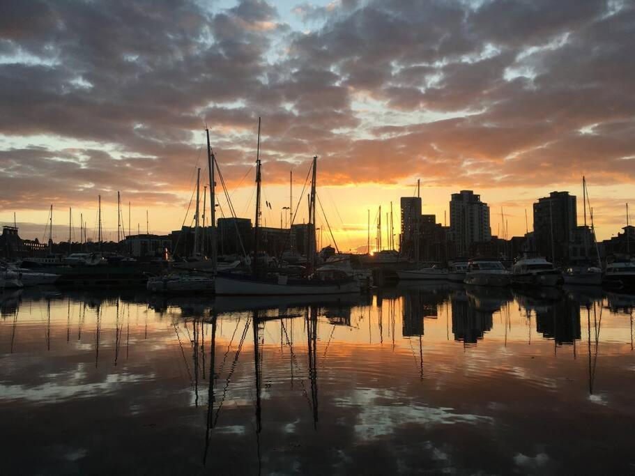 Luxury 1 Bed Ipswich Marina Apartment Free Parking 외부 사진